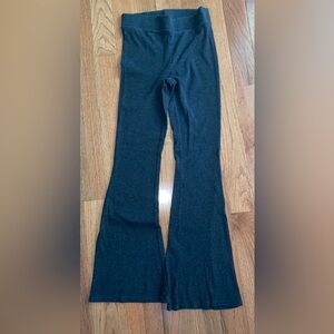 Aerie black ribbed bell bottom leggings, small